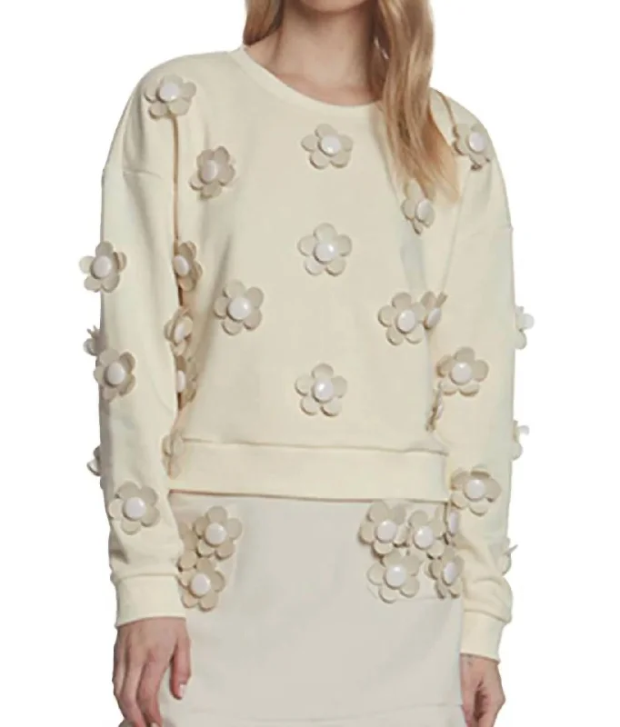 Flower Applique Sweatshirt In White